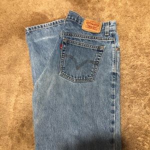 Levi’s, perfect to make into cut off shorts. Size 12L
